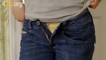 A Korean Milf Gets A Full Movie From Her Friendly Friend