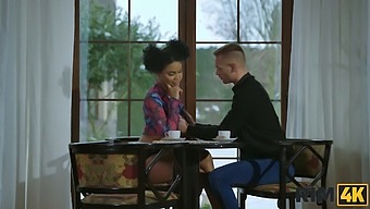 Natural Beauty Enjoys Rimming In High-Quality Video